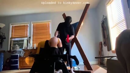Paddle Play With Bunny Girl