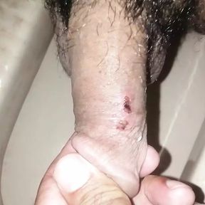 Morning squirt pissing my luro big cock