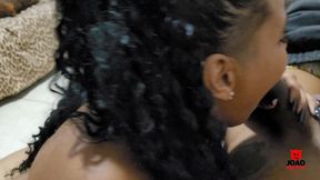 depois de gozar na buceta da novinha rabuda no sofa continuamos a meter no banheiro - dayandra