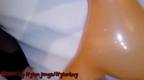The Game with the Balloon