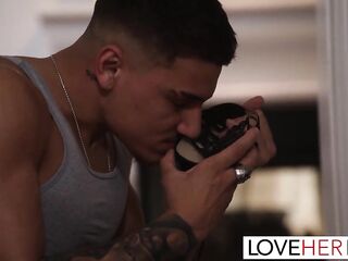 Latin babe Chick Vanessa Sky Gives Footjob To Slutty Dick