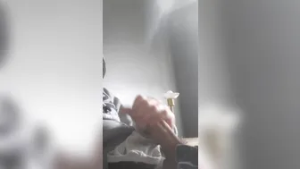Hands-free cumshot after stroking big cock