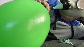 Masked latex twink breathplay with heavy breathing and big balloon control