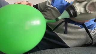 Masked latex twink breathplay with heavy breathing and big balloon control