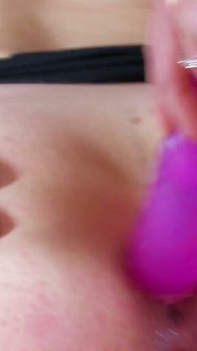 French babe Lisa Spice gets her asshole destroyed in her first threesome   Clip 2