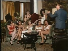 So many hot sluts in orgy