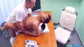 Tera In Doctor Fucks His Girlfriend