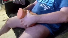 Masturbating by Pounding This Fake Pussy Toy