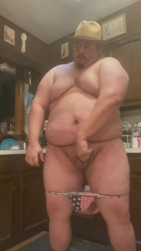 Chub Bear Fatty Daddy Bubba Burly Chub Flexing in the Kitchen &amp; Fapping on the Couch.