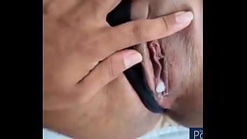 Latina folla duro