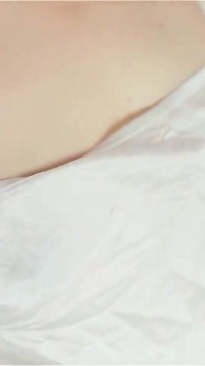 Indonesia Viral Nyobain Baju Satin Baru Berujung Ngentot Dan Keluar Di Memek