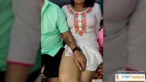 Amateur Vibrator Play Ignites Sensual Live Chat Passion