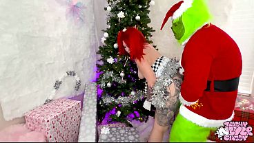 Blowing And Fucking The Grinch For Christmas