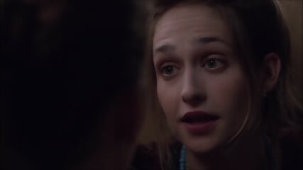 Zosia Mamet BALLBUSTING kick in the balls, Girls S1 Ep7