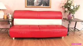 Her hairy pussy needs penetration now!