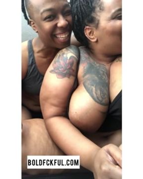 Black Lesbian Passionate Finger Fucking