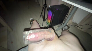 Amatør hvit hingst's POV solo: runking massiv pikk til intens anal lek