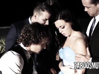 Brunette Teen Student Have Group Sex Outdoors