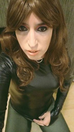 Masturbating with Leggins