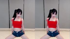 G&aacute_i Trung Quốc nhảy thang mới đỏ