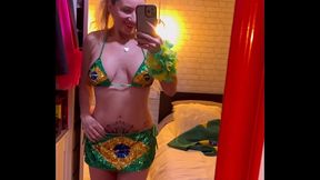 S&eacute_rie &eacute_rotique pour les amoureux du ballon rond Tr&egrave_s prochainement, la...