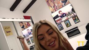 Horny GF Vivianne De Silva Wants to Fuck but BF Is Busy