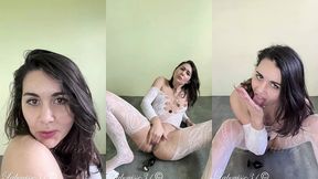 branlette pour vous dans une tenue offerte par un abonne