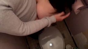 2 profs baisent dans les wc du college