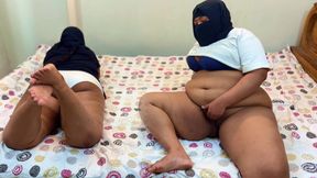 Arabian Big Ass Hot Stepdaughter &amp; Stepmom Bed Share in Hotel - Fingering Hairy Pussy