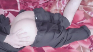 Kotitekoinen elokuva nuorista teini-ikäisistä kavereista, jotka naivat perseeseen