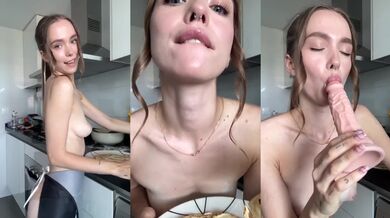Shaved College Blonde Amateur Pussy Fingering Masturbation Solo