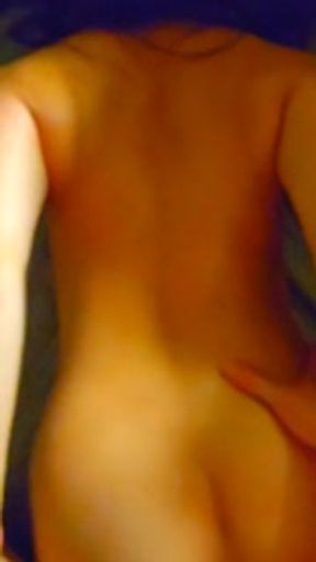 【ハメ撮り】「えっ、入ってません？」女子〇生にマッサージのフリして挿入♥️反応がエロすぎ(個人撮影、美尻、素人)