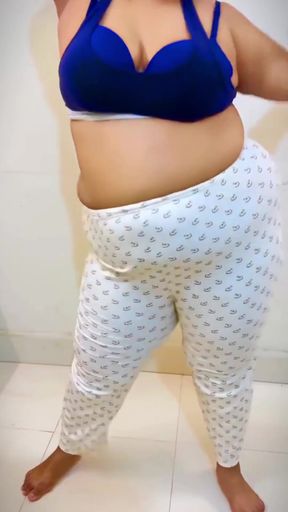 Indian Muslim 18+ Big Teen Hot girl Without Abaya Hijab Niqab Beautiful Sexy Girl Workout &amp; Try To seduced Guys to&hellip;   Clip 1