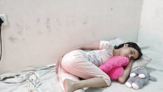 粗暴的性爱 指交 – 印度少女荡妇紧致阴户大乳头肛交的硬核视频
