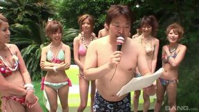 Awesome Japanese girlfriends are fighting in the small outdoor pool
