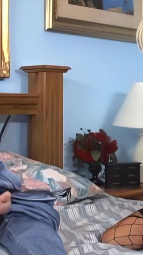 Riley Evans is a younger tight amateur 1