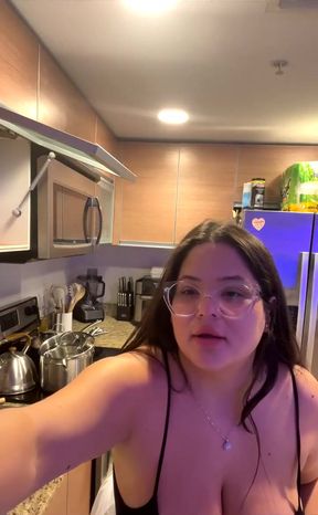 Live Stream with Dani Valentina