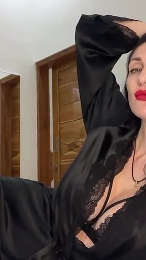 Dirty Talk with Hot Mistress