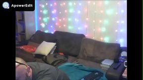 Bi curious popped over, saw livecam and joined in for wank and bj
