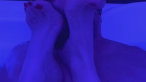 “ADORACIÓN DE PIES EL EL JACUZZI”