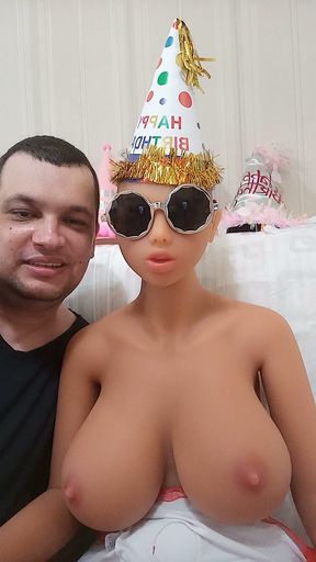 Doll mondial 2026 Dallas breasts