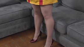 Mesmerized Waitress Frozen and Posed 2 1770475266