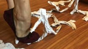 Giantess Aimee Chu Crushing Paper Men In Ballet Flats_Without YouTube Watermark