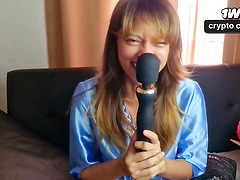 Unboxing da Magic Wand... I came like a Spitting Llama