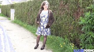 19 year older Elena gets anal pounded inside her parents