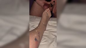 Foot Worship Frenzy Gets Mega Load of Cum Unloads on Soles