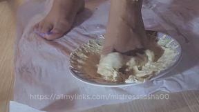 LOOK HOW MESSY BANANA PUDDING IS! (FOOD SMASH)