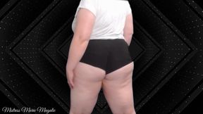 Stroke for Mesmerizing Ass