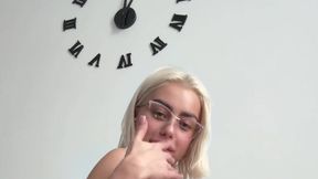 Social Media Creator @ilovealana @Spanking & #Blonde #Glasses #Nude #Big Boobs gratis sexy xxx | Tik.Porn