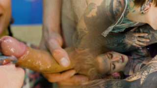 Muie, ejaculare, sex în trei, facial, găsire &#8211; lesbienele Anuskatzz și Lily Lu primesc pula din cur în gură de Paracoz